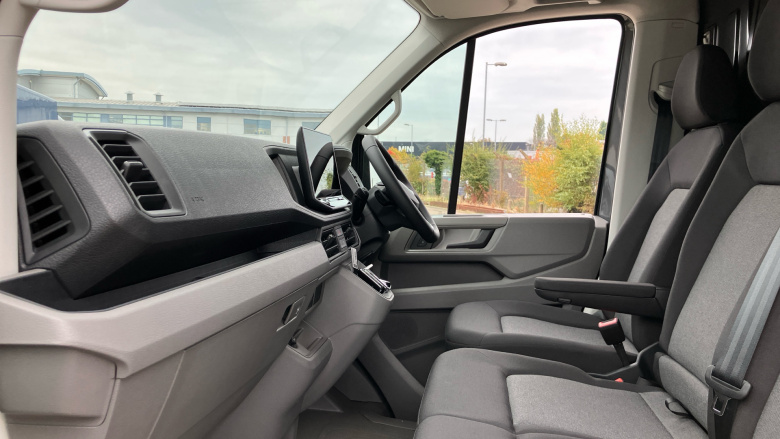 Volkswagen Crafter Cr35 Lwb Diesel Fwd 2.0 TDI 177PS Commerce Plus High Roof Van Auto